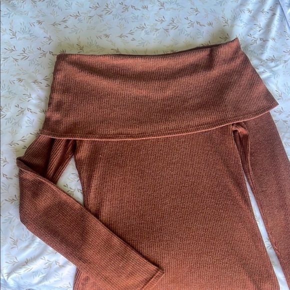 Pink Off-Shoulder Ribbed Top - Picture 2 of 6